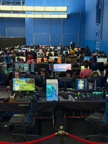 linustech Instagram post about Whale LAN event