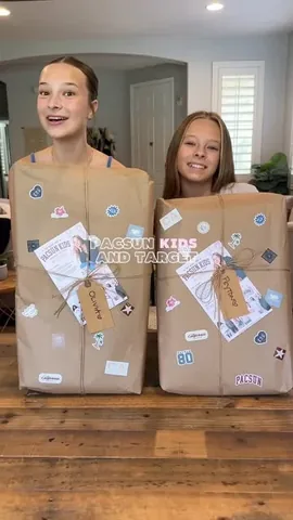 livandpey Instagram post about Back to school clothing