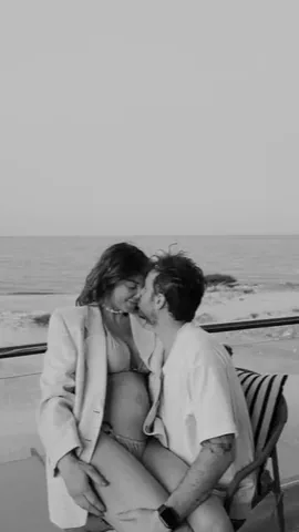 livewithoutshoes Instagram post about Second pregnancy announcement