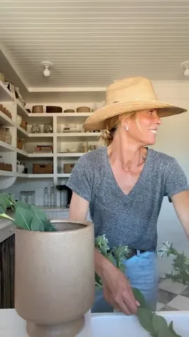 livingwithlandyn Instagram post about Wildflowers