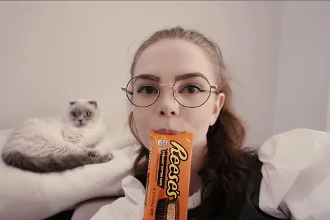 loeya Instagram post about Reese's promotion