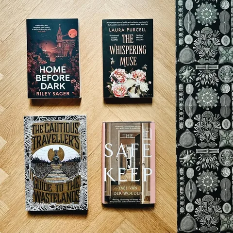 lottelikesbooks Instagram post about Autumn reading wrap up