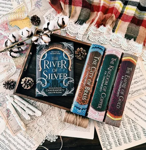 lovelybookishbelle Instagram post about Favorite fantasy series