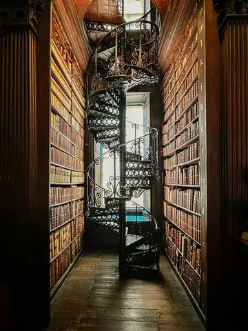 lovelyindeed Instagram post about Ireland travel