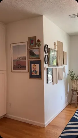 Chelsea Foy Instagram post thumbnail
