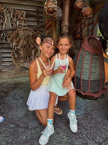 lucyjessicacarter Instagram post about Theme park travel