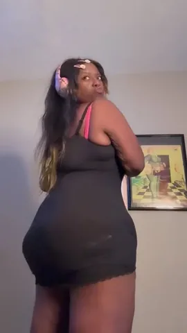 luhshawnay Instagram post about Body changes and resilience