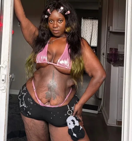 la'shaunae Instagram post thumbnail