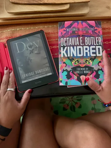 lupita.reads Instagram post about Personal reading and book collecting