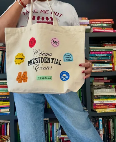 lupita.reads Instagram post about Bookish tote showcase