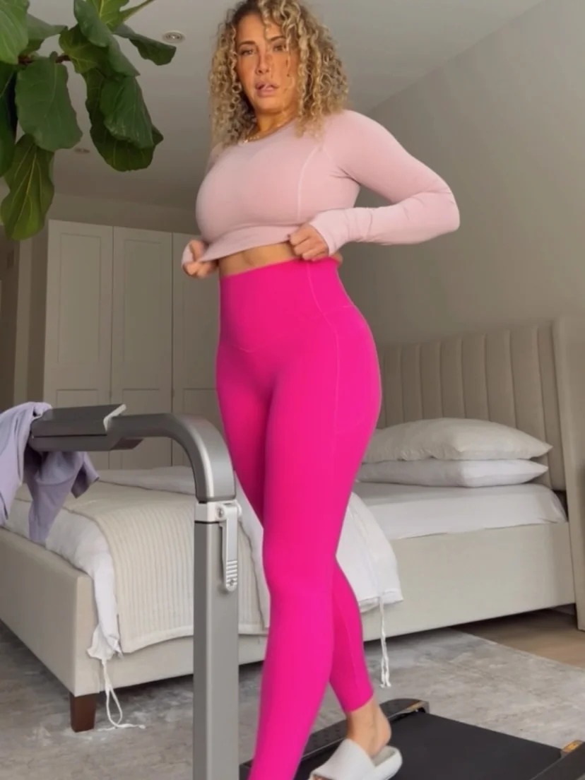lyzabethlopez Instagram post about Walking pad fitness