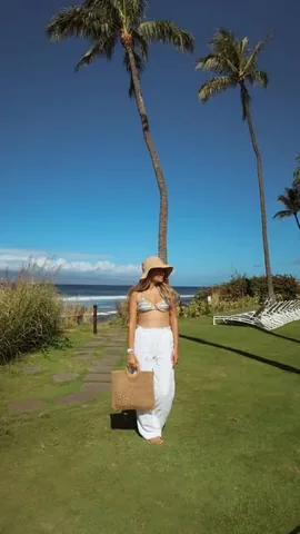 madisonbontempo Instagram post about Maui travel memories