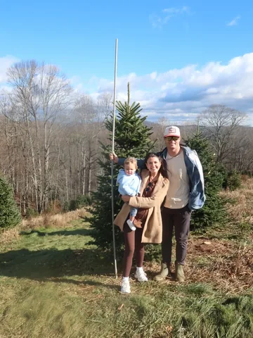 maerosestark_ Instagram post about Holiday family tradition