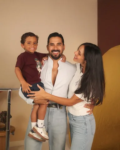 magno_scavo Instagram post about Family at the studio