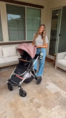 makennachristinexo Instagram post about Stroller review