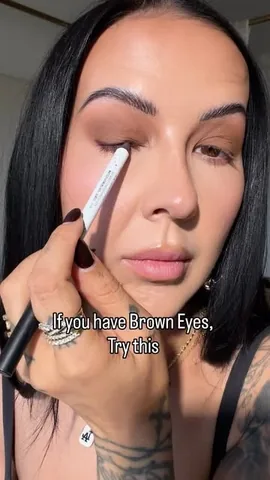 makeupbynikkilarose Instagram post about Eye makeup tutorial
