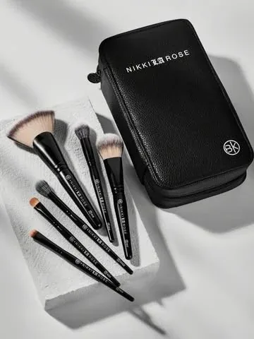makeupbynikkilarose Instagram post about Product announcement