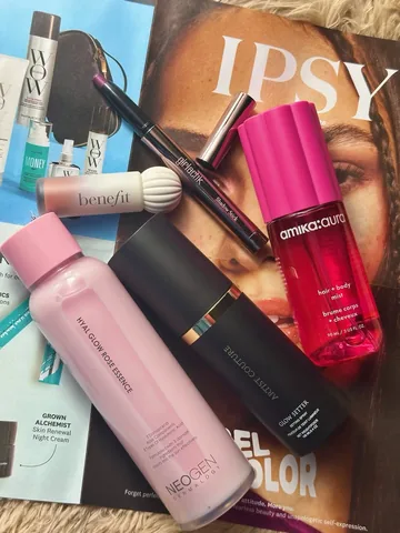 makeuplover.saba Instagram post about Beauty subscription box