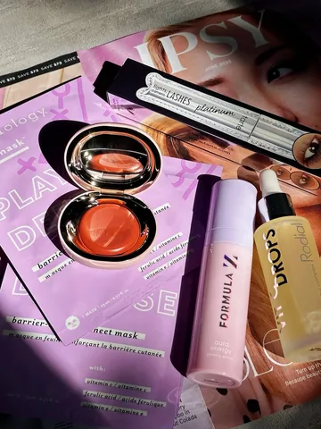 makeuplover.saba Instagram post about Beauty subscription box