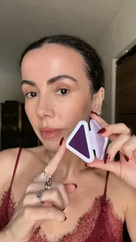 makeupsessions Instagram post about Purple blush