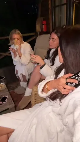 mamareid Instagram post about Friendship humor