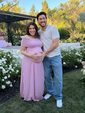 mannymua733 Instagram post about Summer activities