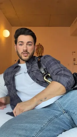 mannymua733 Instagram post about Dating