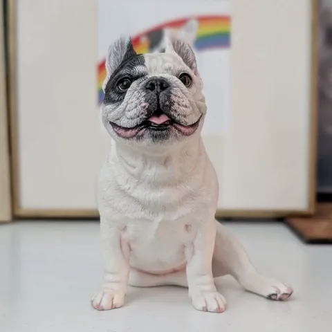 manny_the_frenchie Instagram post about Manny memorial sculpture
