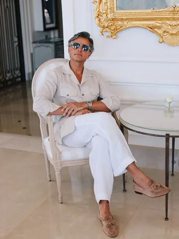 mararomrraro Instagram post about Elegance and linen menswear