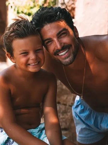 marianodivaio Instagram post about Gratitude and personal fulfillment