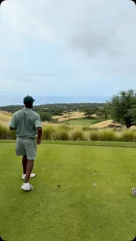 marlonwayans Instagram post about Golf progress