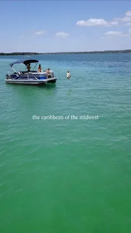 marylauren Instagram post about Michigan lakes