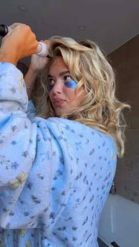 matildadjerf Instagram post about Office lifestyle