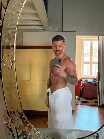 matteolane Instagram post about Rome travel