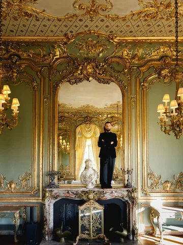 matthewzorpas Instagram post about Luxury hotel