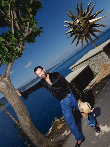 matthewzorpas Instagram post about Hydra Island
