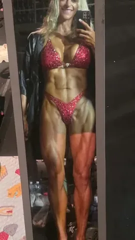 meganknight.bodybuilder Instagram post about Bodybuilding competition