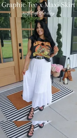 meghanlsisco Instagram post about Postpartum summer fashion