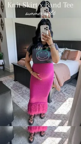 meghanlsisco Instagram post about Pregnancy fashion