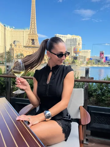 melaniewilking Instagram post about Local outing