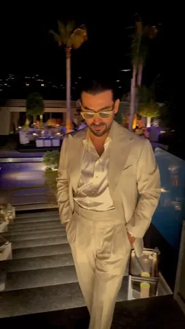 melikkam Instagram post about Tailoring and evening style