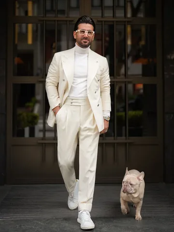 melikkam Instagram post about Bold spring tailoring