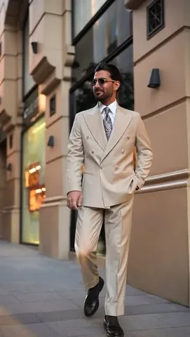 melikkam Instagram post about Suit styling