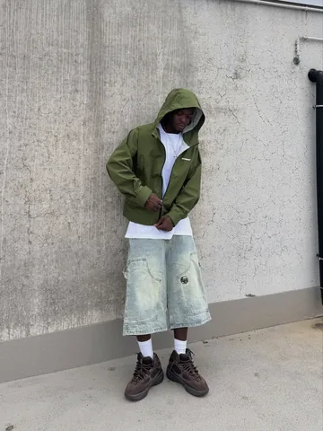 mess_touvor Instagram post about Personal style