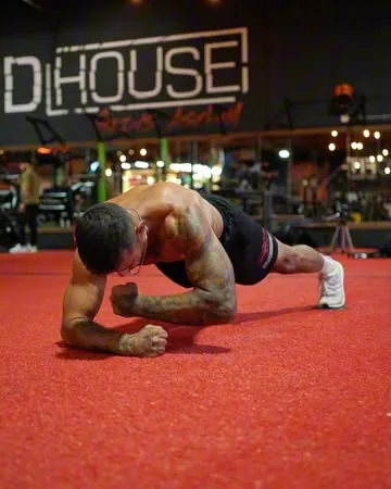 michaelcvazquez Instagram post about Bodyweight workout