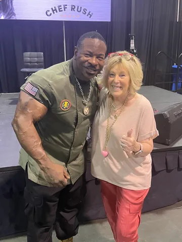 midwest_kong Instagram post about Fitness expo recap