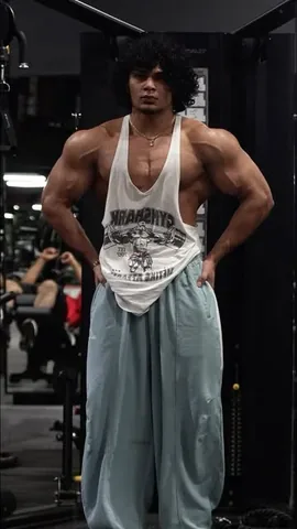 mihirlifts Instagram post about Strength physique