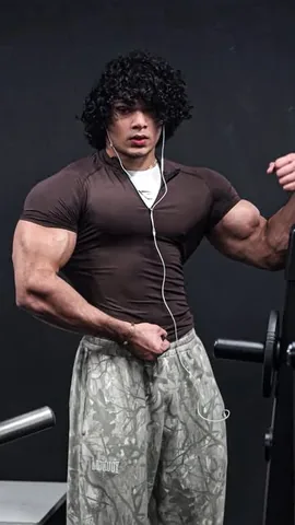 mihirlifts Instagram post about Biceps workout