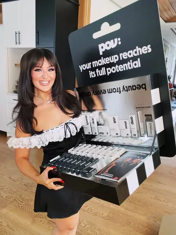 mikaylajmakeup Instagram post about Beauty product giveaway
