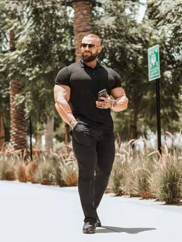 mikethebadass Instagram post about Bodybuilding apparel